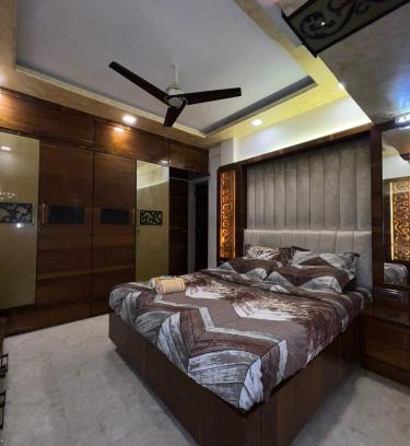 Lokhandwala Complex Apartment | Modern 2bhk in main Lokhandwala
