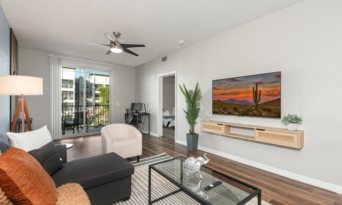 Tempe Apartment | Modern 2BR Pool, Gym, Near ASU & Pet-Frndly