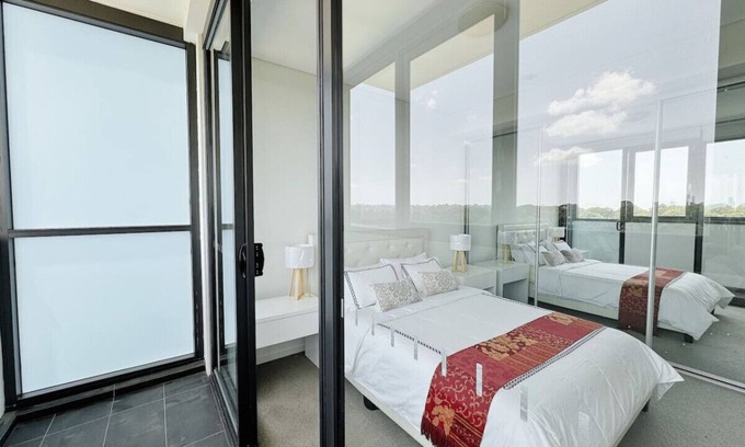 Wentworth Point Apartment | Modern 2Brs@ close2 Olympic park