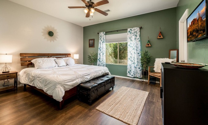 Apache Junction House | Modern, 3 Bedroom Home Near Superstition Mountain!