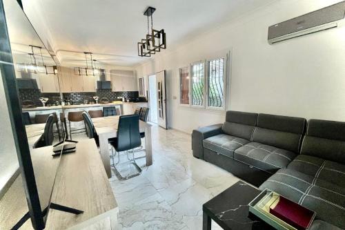 Saint-Antoine Apartment | Modern 3 rooms on the ground floor