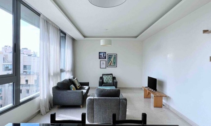 Sodeco Apartment | Modern 3BR Apt next to Hotel Dieu 24/7 Power