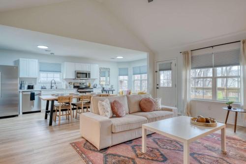 Bentonville House | Modern 3BR Home Half Mile to Bentonville Square