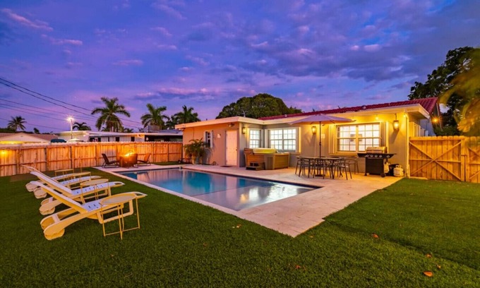South Lake House | Modern 4BR Home, Heated Pool/Jacuzzi/Game Room