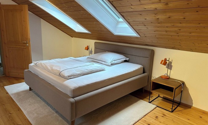 Niedertaufkirchen Apartment | Modern apartment in the countryside