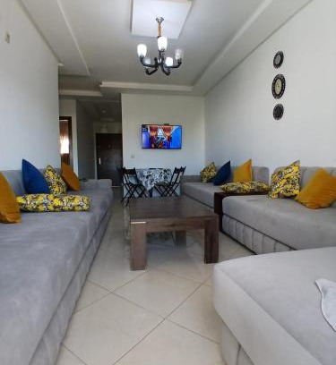 Ahriq Apartment | Modern Apartment 5 Min the Beach