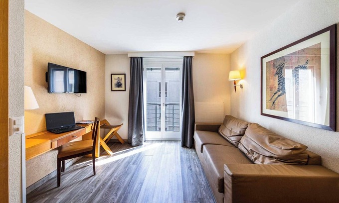 Paquis Navigation Apartment | Modern Apartment - AC 1BR/4P - Genève