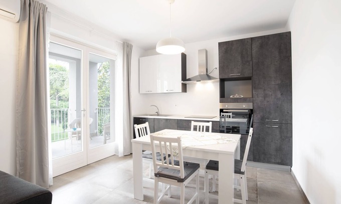 Bardolino Apartment | Modern Apartment Close to Lake Garda with Wi-Fi & Terrace
