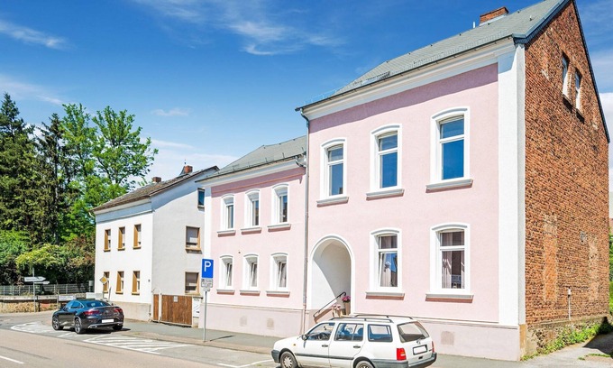 Bad Camberg Apartment | Modern apartment with terrace