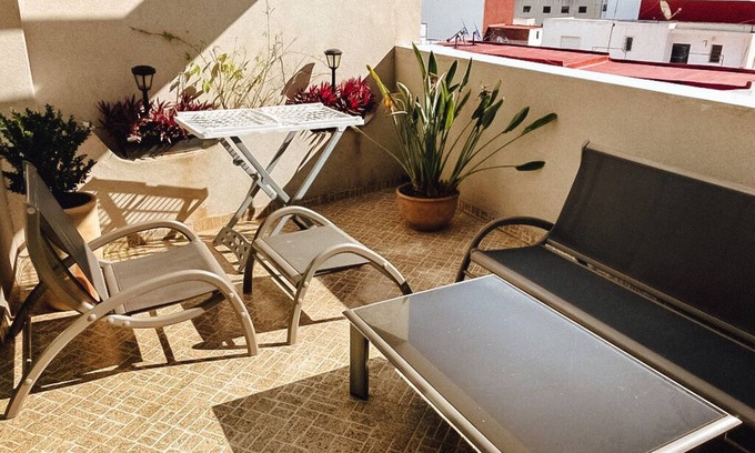 Tetouan Apartment | Modern apartment with roof terrace, city center location