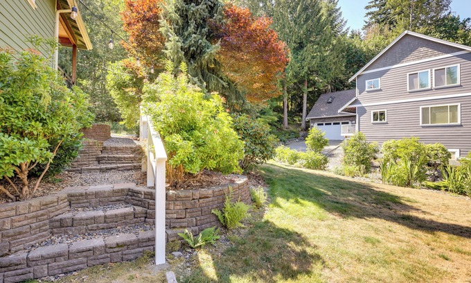 Bellingham Apartment | Modern Bellingham Retreat Near Galbraith Mountain!