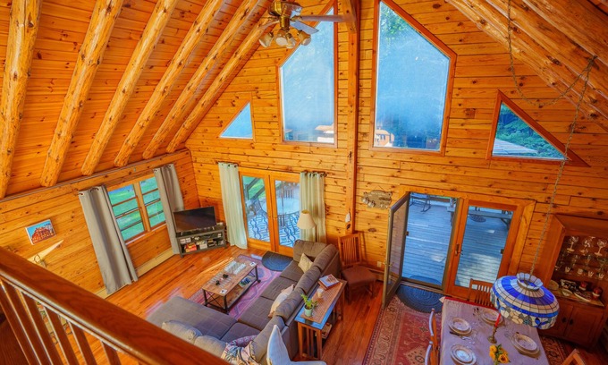 Kingston Cabin | Modern Cabin In the Woods