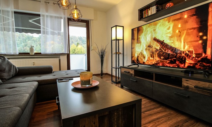 Bullay Apartment | ★Modern | Castle view | Terrace | SKY Netflix | Washer-dryer | Box spring bed★