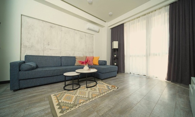 Kentron Apartment | Modern & Comfortable 1-bedroom Apartment on Yez. Kokhbatsi by Sweet Home