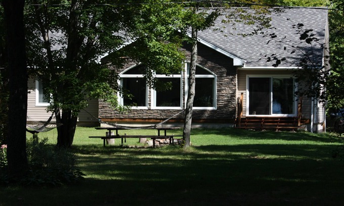 Madawaska Valley Cottage | MODERN COTTAGE GETAWAY
