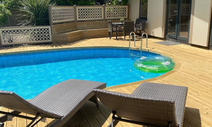 Billericay House | MODERN COTTAGE PERFECT FOR A FAMILY GET AWAY