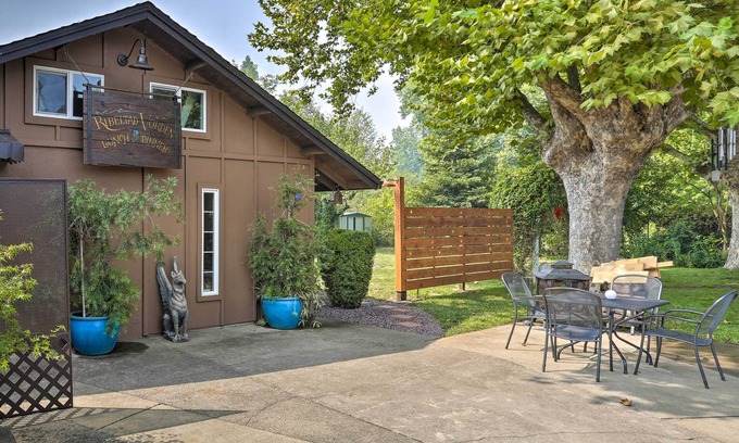 Cascade House | Modern Entertainment Getaway Off Sacramento River!