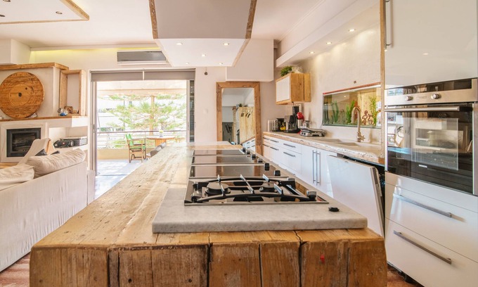 Nea Smirni Apartment | Modern Family apartment Athens
