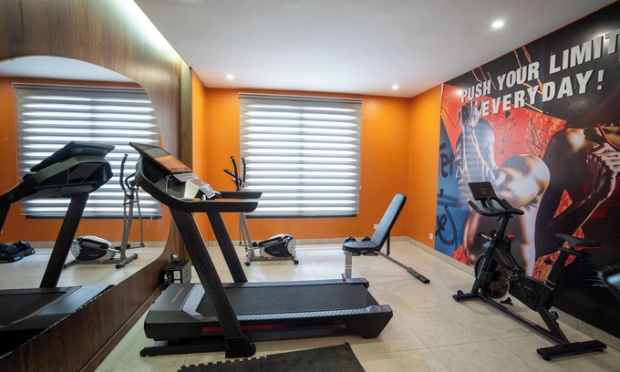 Grand Dakar Apartment | Modern Flat 24/7 Security 30kWh Electricity/Day Included