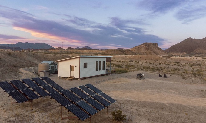 Study Butte-Terlingua Cabin | Modern Home 5 min to Big Bend