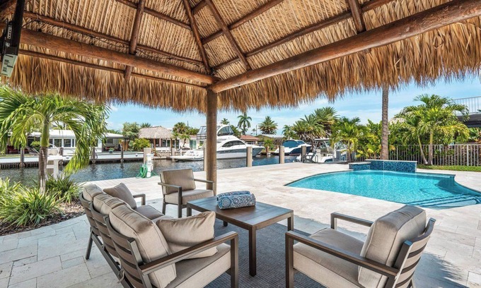 Pompano Isles House | Modern intracoastal paradise