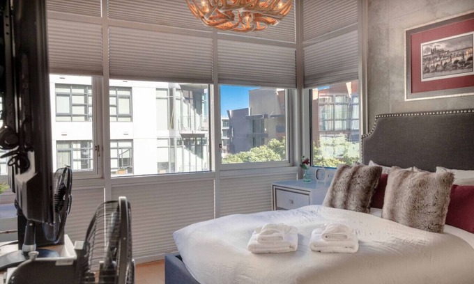 East Village Condo | Modern Loft, Clean, Quiet, WiFi, Cable, Parking