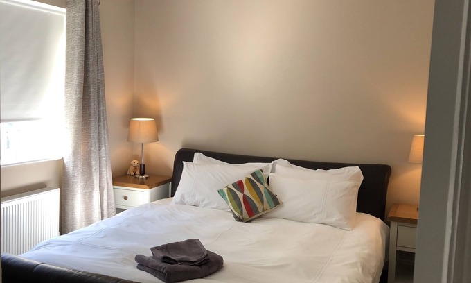 Riverstown House | Modern luxury near Cork city. Great beds, Powerful showers, Steam Room & Gym!