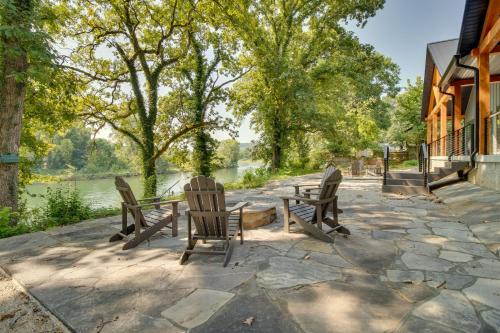 Mountain Home House | Modern Norfork River Cabin Rental with Shared Dock!