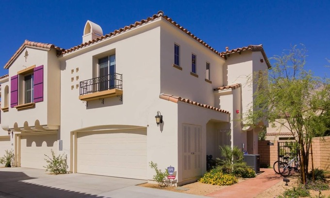 Palm Springs Condo | Modern Oasis in the Heart of Palm Springs