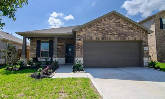 Katy House | Modern One Story Home Katy TX