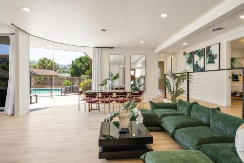 Walnut Valley House | Modern pool home 13 mi from Disney sleeps 12