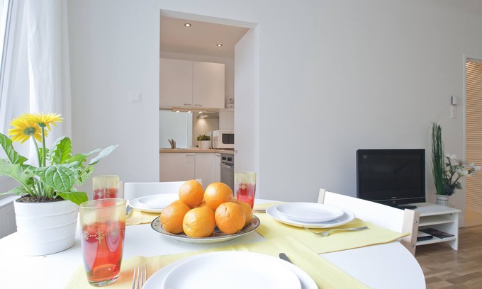 Margareten Apartment | Modern, quiet apartment, only 10 minutes to downtown, wifi