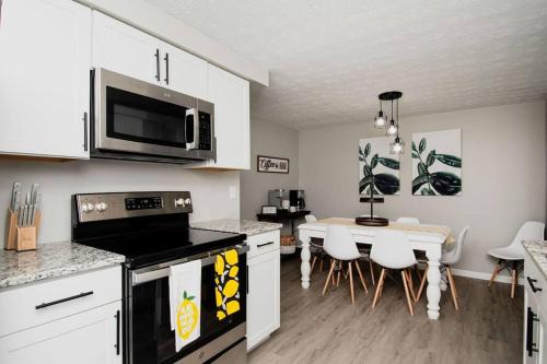 Huber Heights House | Modern Ranch near Downtown and Airport