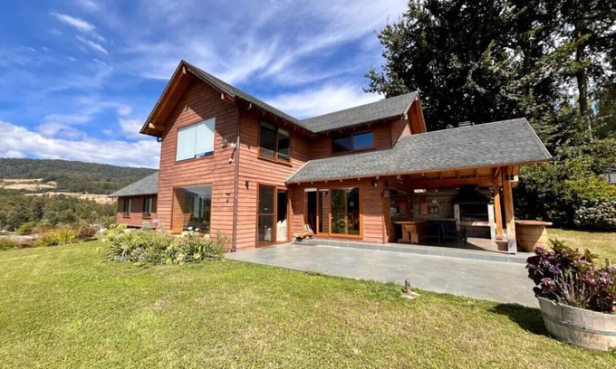 Panguipulli House | Modern Rustic House Playa El Monje | Laundry Wifi