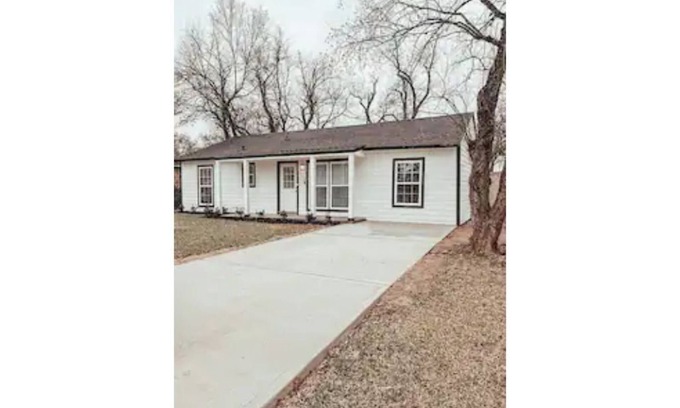 OST - South Union House | Modern Single family home, 3bedrooms, 2baths. 4Beds, Sleeps 7