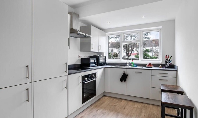 Wembley Central Apartment | Modern Studio Rooms in Wembley 3