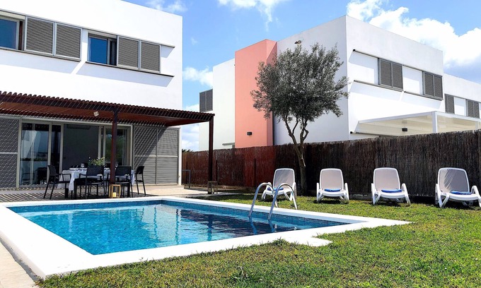 Cala'n Bosch Ski Chalet | Modern style villa with a lot of charm, ideal to enjoy your holidays.
