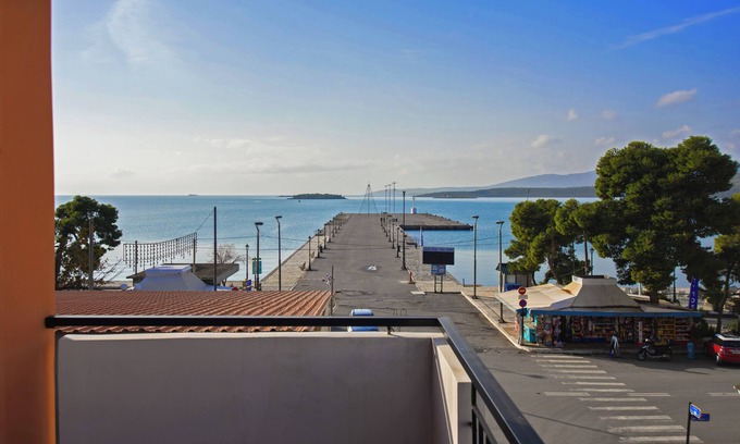 Itea Apartment | Modern, Stylish Maisonette