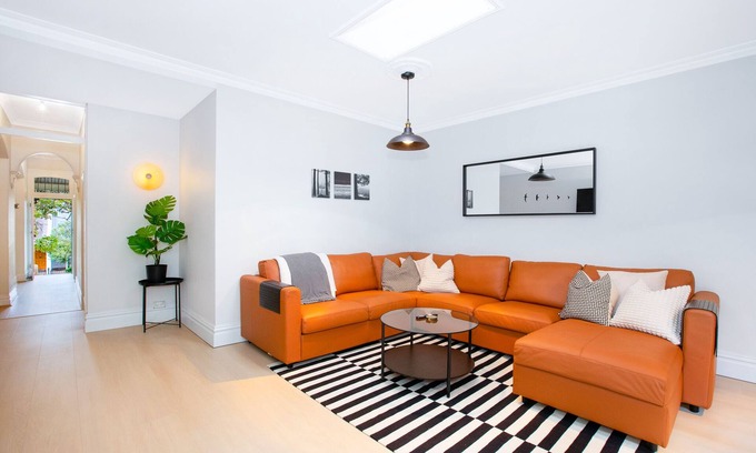 Glebe House | Modern terrace, top location, city views
