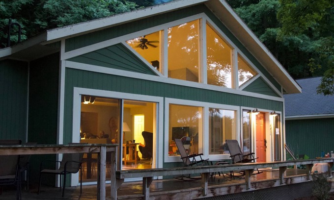 Lake Township House | Modern "Up North" style cabin on 40 acres. Pet welcome. Air conditioning.
