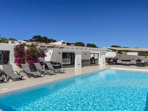 Cala Comte House | Modern Villa with sea views