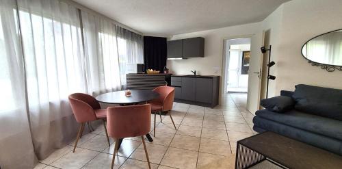 Ebikon Apartment | Moderne Gästesuite