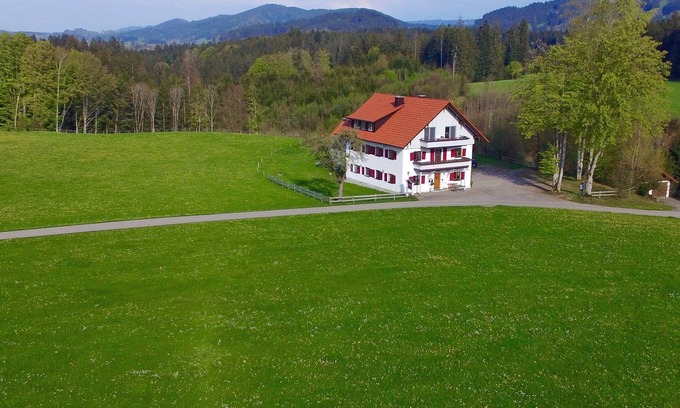 Gestratz Apartment | Modernes Appartement in Ruhiger Alleinlage
