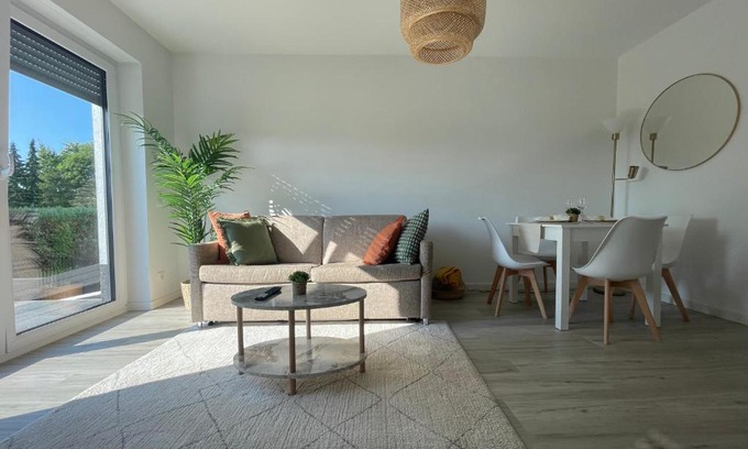 Peine Apartment | Modernes und helles Mini-Haus in Peine