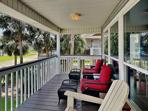 Pirates Beach House | Mollys Dune