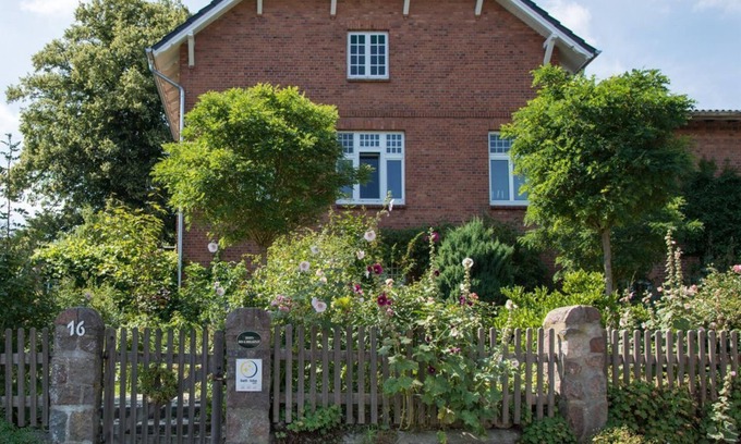 Panten Bed & Breakfast | Mom's Bed & Breakfast - Doppelzimmer mit Etagendusche