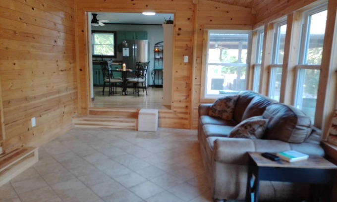 Licking House | Montauk Oasis-1mi to Montauk State Park with Hot Tub