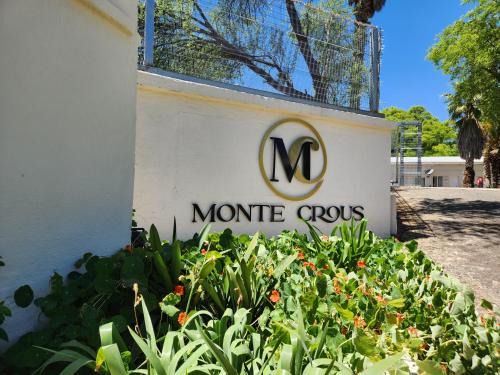 Vanderkloof Hotel | Monte Crous Hotel, Restaurant and Venue