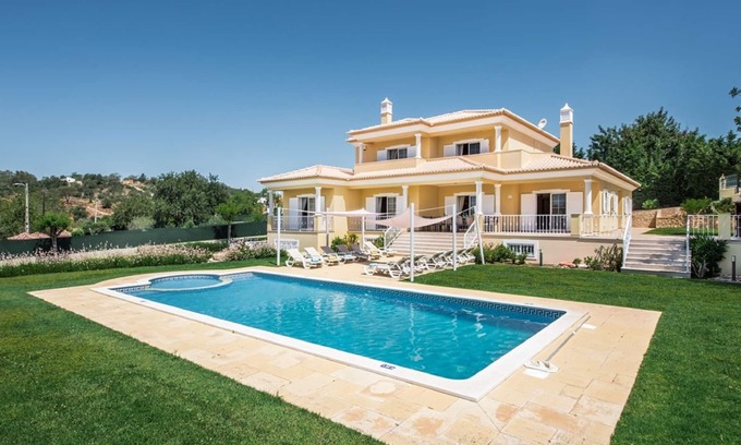 Pata de Cima House | Monte Sol V6 by Interhome