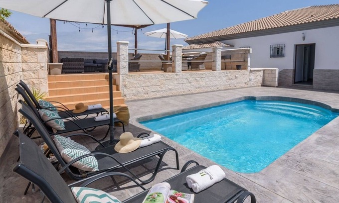 Almayate Bajo Villa | Monteazul Almayate Alto by Ruralidays